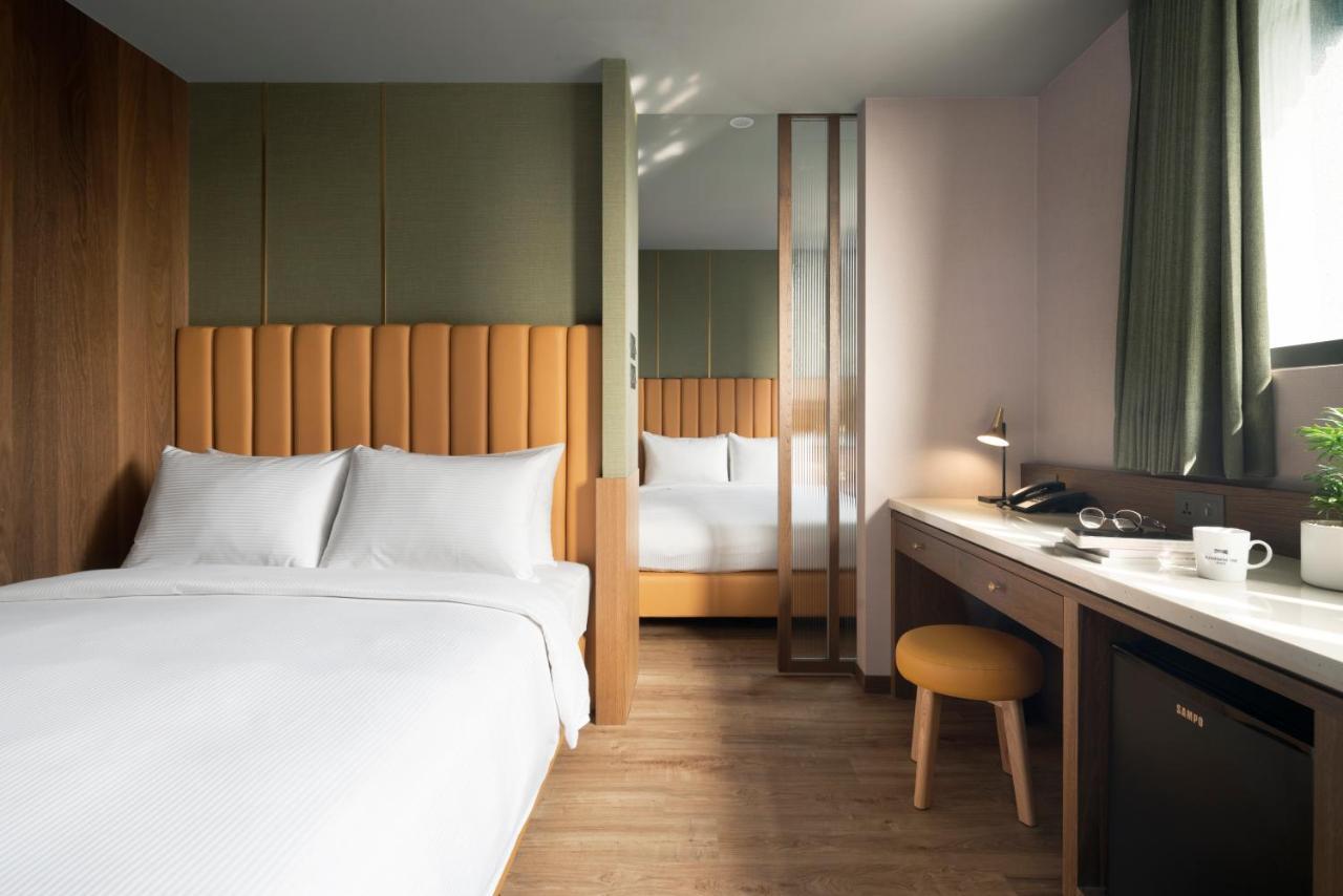 คายด์เนส เดย์ โฮเต็ล Hotel ไถหนาน ภายนอก รูปภาพ